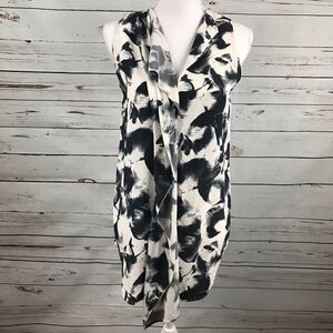 Leith Black White Floral Sleeveless 100% Silk tank